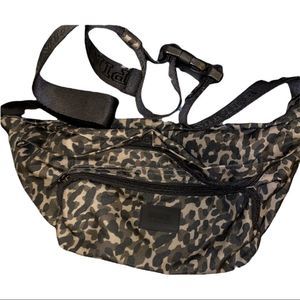 Victoria Secret pink Fanny pack